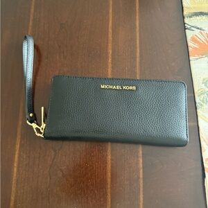 Michael Kors Black Wristlet Wallet